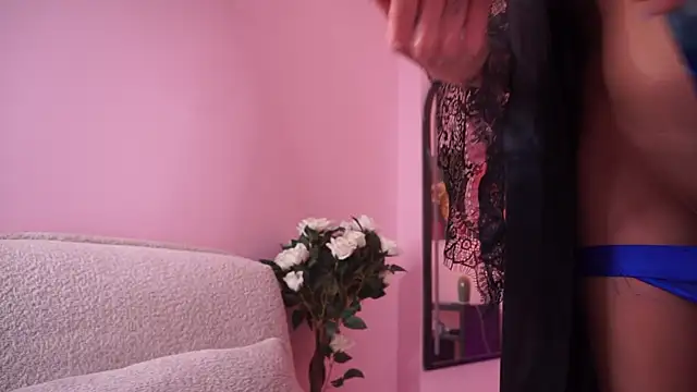 LeilaKali_ live cam room