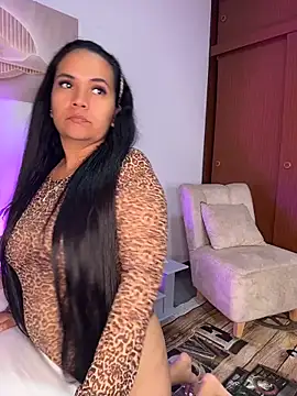 NoahJade webcam