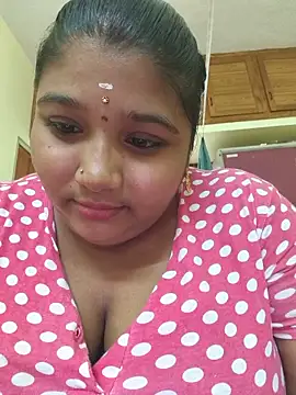 Watch meenaqueen live on EroticFlix - High definition streams