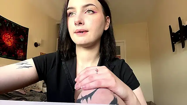 LillyPresti webcam