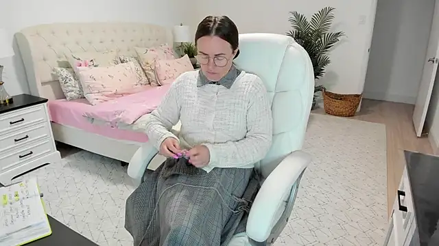 Vika73 live cam