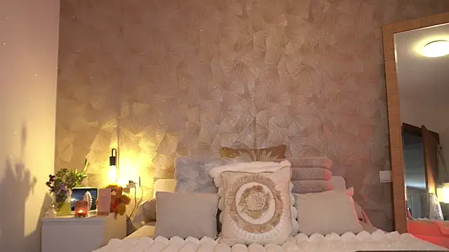 Watch KalaBeckett_ live on EroticFlix - High definition streams