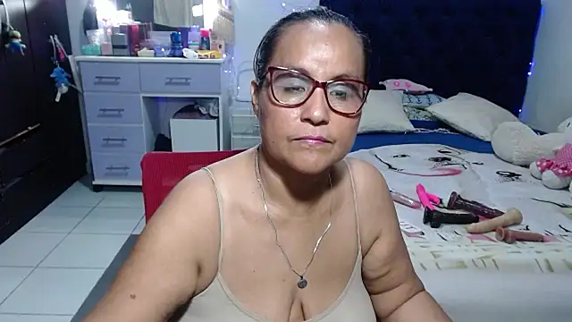 Watch pervert_mommy_ live on EroticFlix - High definition streams