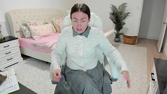 Vika73 live cam