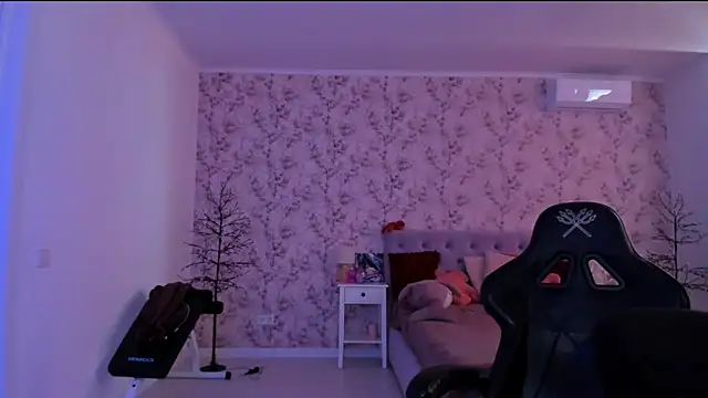 hot_molly5 - Hot_Molly5's free webcam - UK Sex Cams