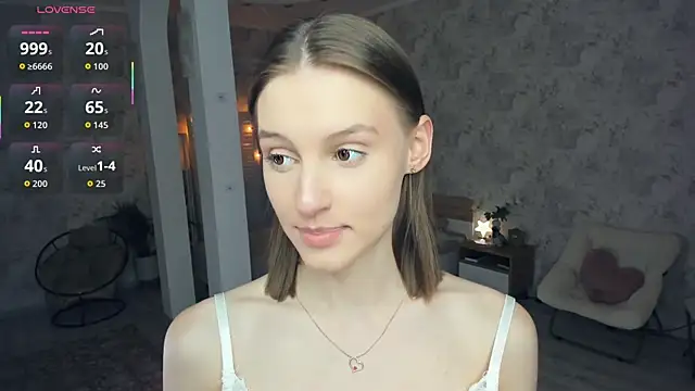 LianneBynon live cam