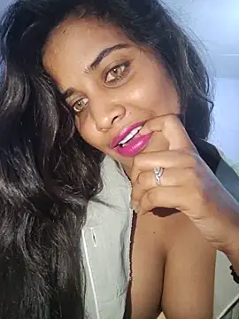 cute_radhikaa webcam