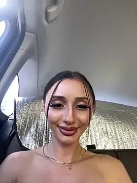 Watch JenniferLovve live on EroticFlix - High definition streams
