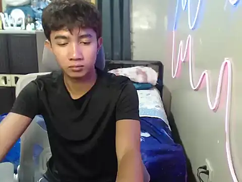 Ur_hottestjonny webcam