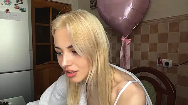 Watch Evva_mayy live on EroticFlix - High definition streams