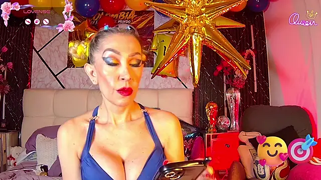 evelinagrey - EvelinaGrey's free webcam - UK Sex Cams