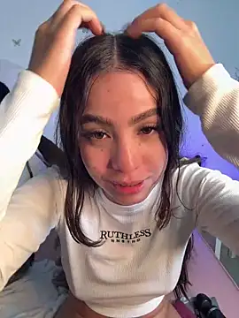 IamSteph13 webcam