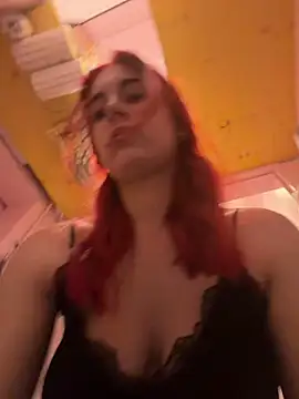 sexymelli18 webcam