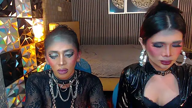 AudreyMilesTrans webcam