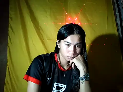 Asian_PrettyAle webcam