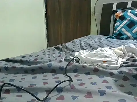 Roshani_hoty webcam
