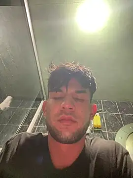 Moisesjrtapia webcam