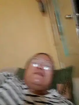 loriepinay46 webcam