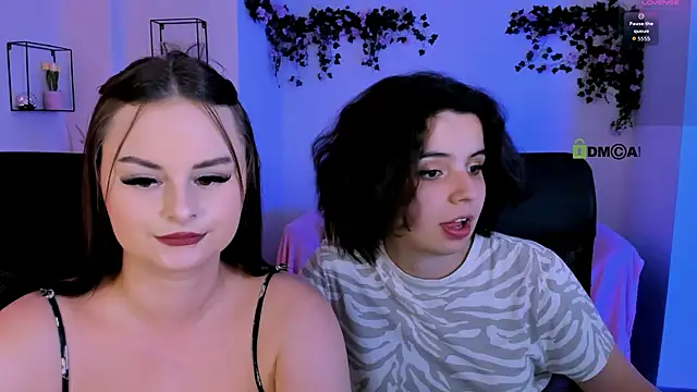 mia_mooon_ webcam
