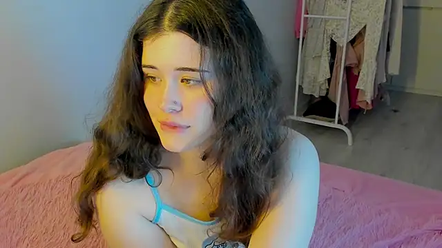 ChloeBlisss webcam