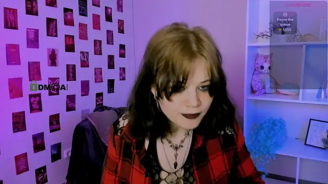 nikki_kiss_ webcam