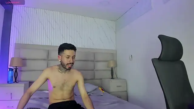 StevenAndLaura webcam