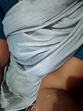 Watch Tamil_Hot_HoneyBee live on EroticFlix - High definition streams