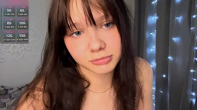 Watch EmilyMercurial live on EroticFlix - High definition streams