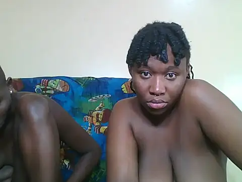 Watch LunaCharm2 live on EroticFlix - High definition streams