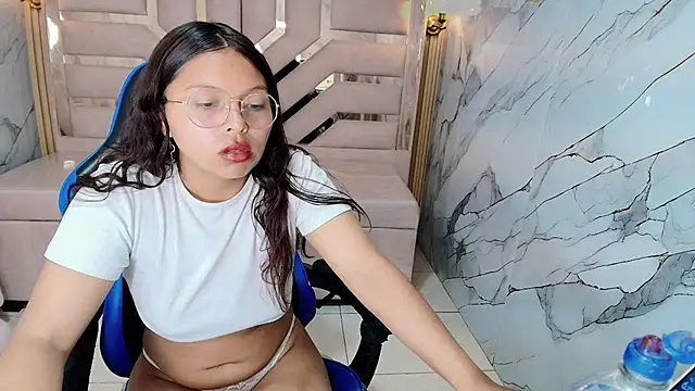 sophy_r webcam