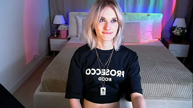 LizzyCrown webcam