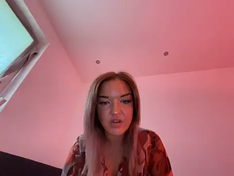 Watch elina_amara_ live on EroticFlix - High definition streams