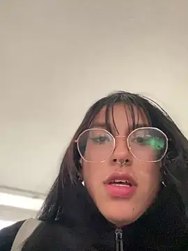 GabyLopez_Pink webcam