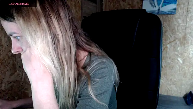 Watch las_sweet live on EroticFlix - High definition streams