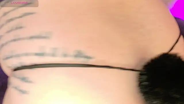 Watch lunitaa0 live on EroticFlix - High definition streams