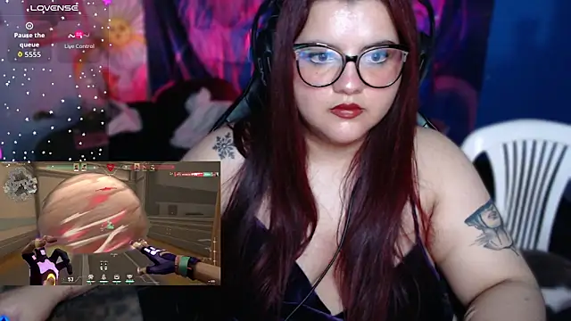 Annee23 live cam on StripChat