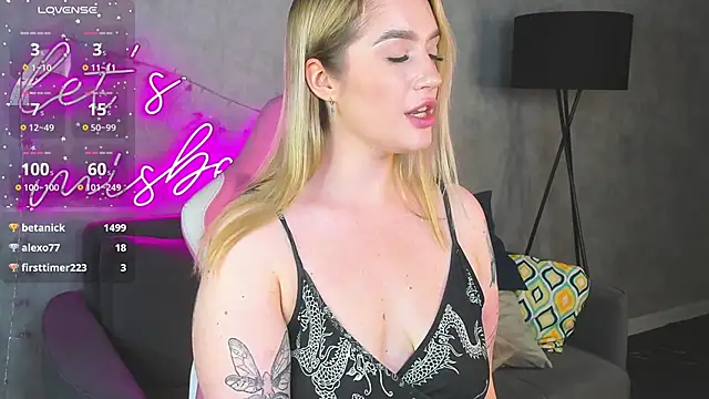 Viickie_Nelsson webcam