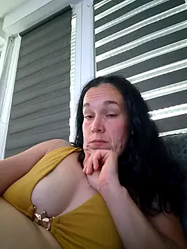 adelinegirly webcam