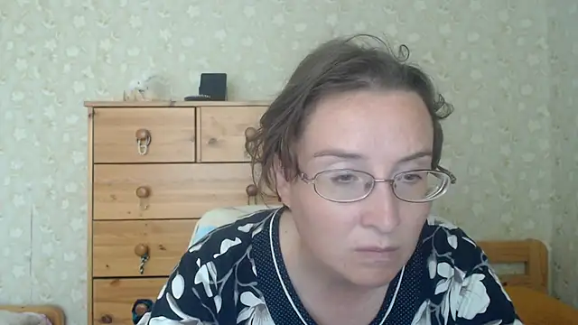 smart_rose - Smart_Rose's free webcam - UK Sex Cams