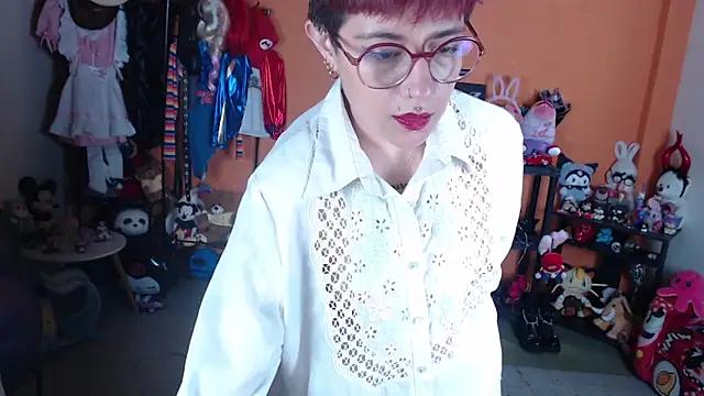 Watch MissMiia2 live on EroticFlix - High definition streams