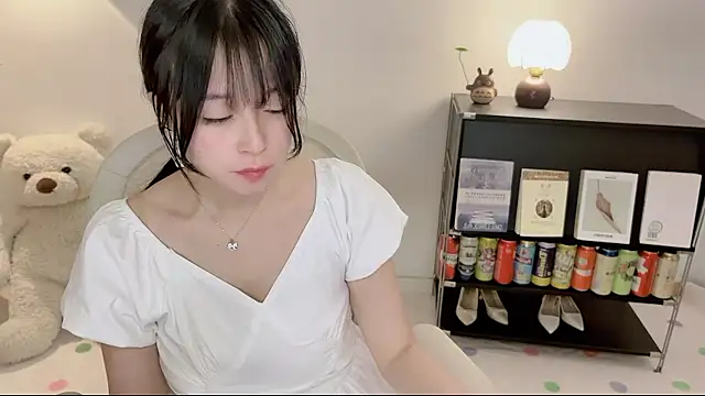 Onechestnut live cam