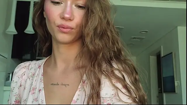 KateVon webcam