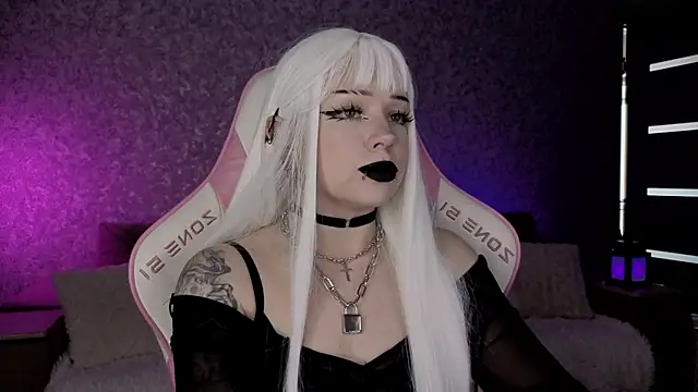 meowceline webcam