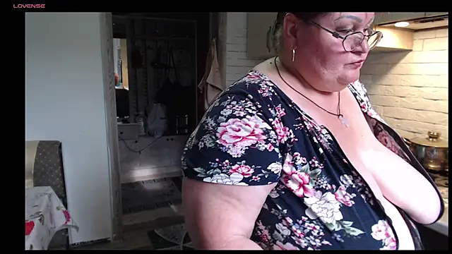 Goddess57 webcam