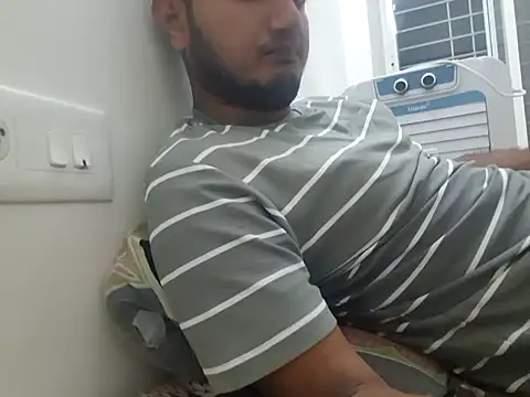young-hairy-jon webcam