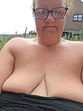 MissQueenBeex webcam