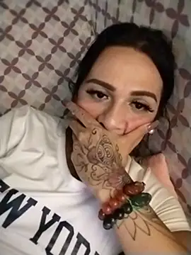 Yourbabyshane webcam