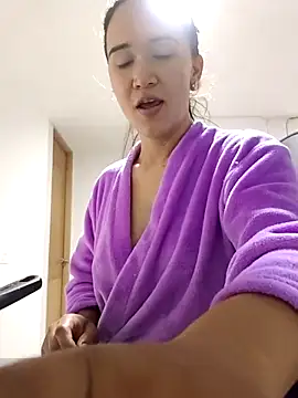 DaniRivers_ webcam