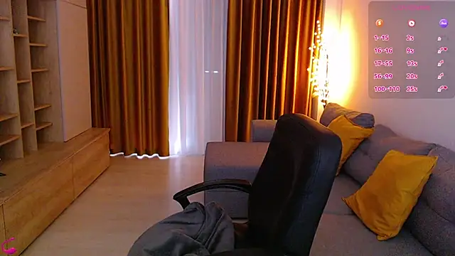 mia_bloomy webcam