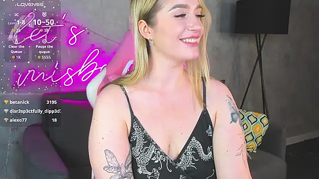 Viickie_Nelsson webcam